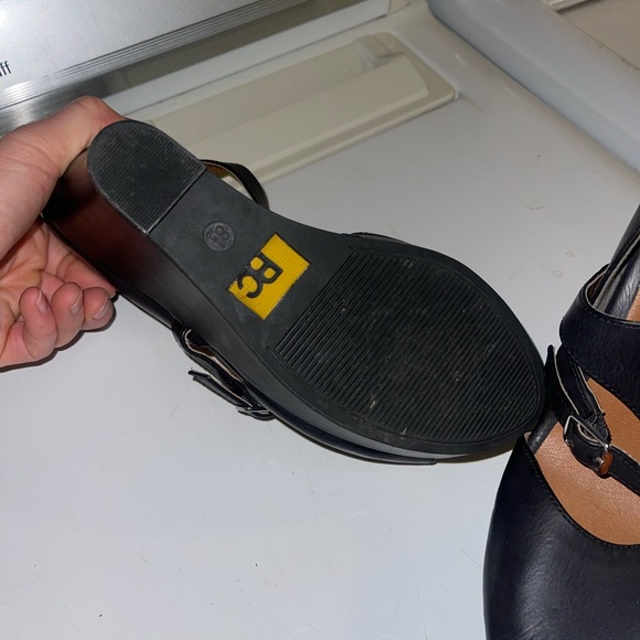 Size 8 1/2 Black wedge style heels. - Picture 3 of 3